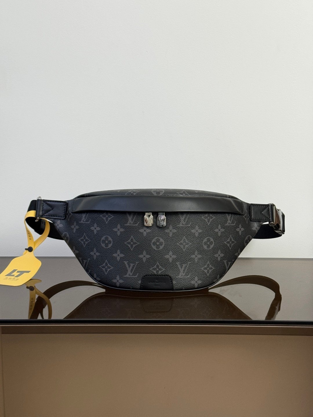 Discovery Belt Bag M46035 | Black Monogram | Premium Quality