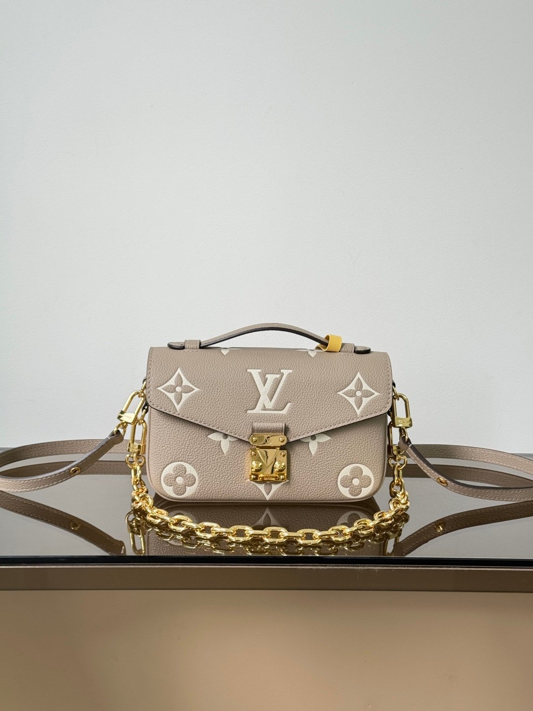 Pochette Metis East West Bag M23081 Elephant Gray | Premium Quality | Dynamic Chip