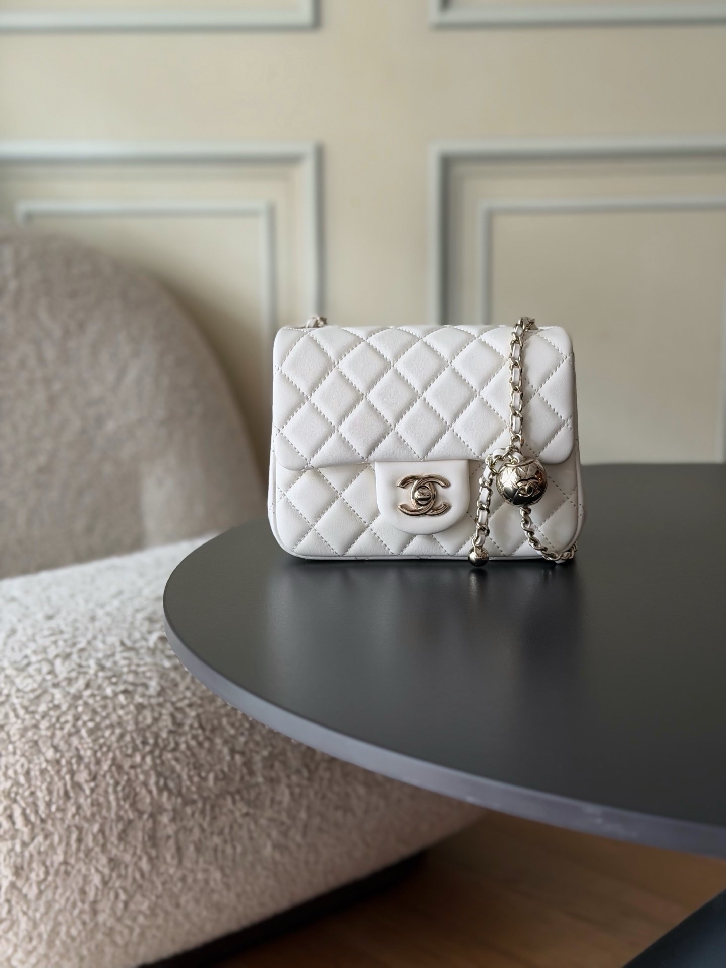 𝑪𝒉𝒂𝒏𝒆𝒍 𝐂𝐅 Mini Square AS1786 (Small)