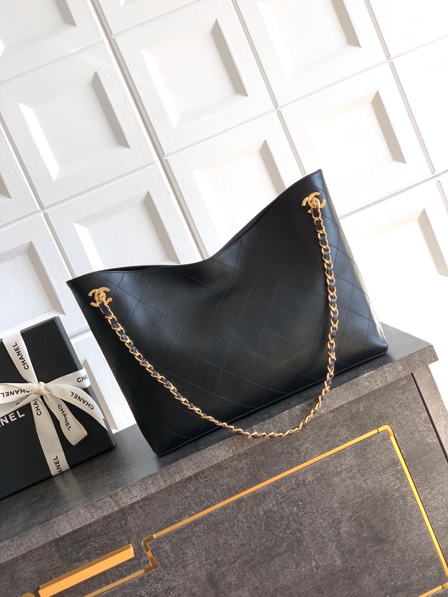 26SS Dynamic Hobo Underarm Bag